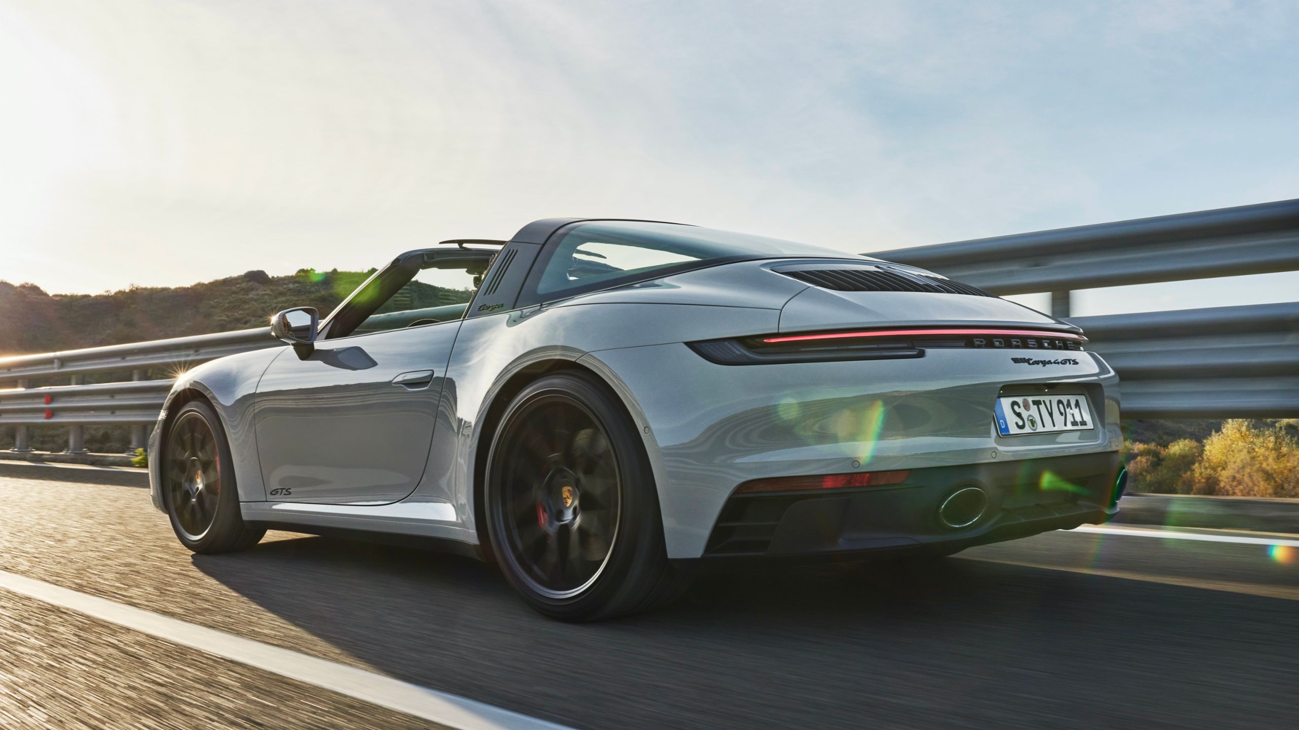 Porsche the allnew 911 GTS with 473hp, less weight, and more