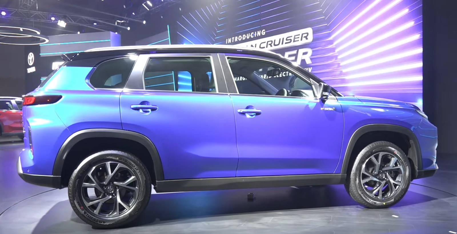 Toyota launches the Urban Cruiser Hyryder in India! Gets 4x4 and Hybrid ...